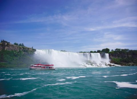 Packed with fun and surrounded by breathtaking natural attractions, Niagara Falls is the ideal family vacation destination. Here’s our guide to all the best attractions and how to make the most of them by utilizing the Niagara Falls Adventure Pass.