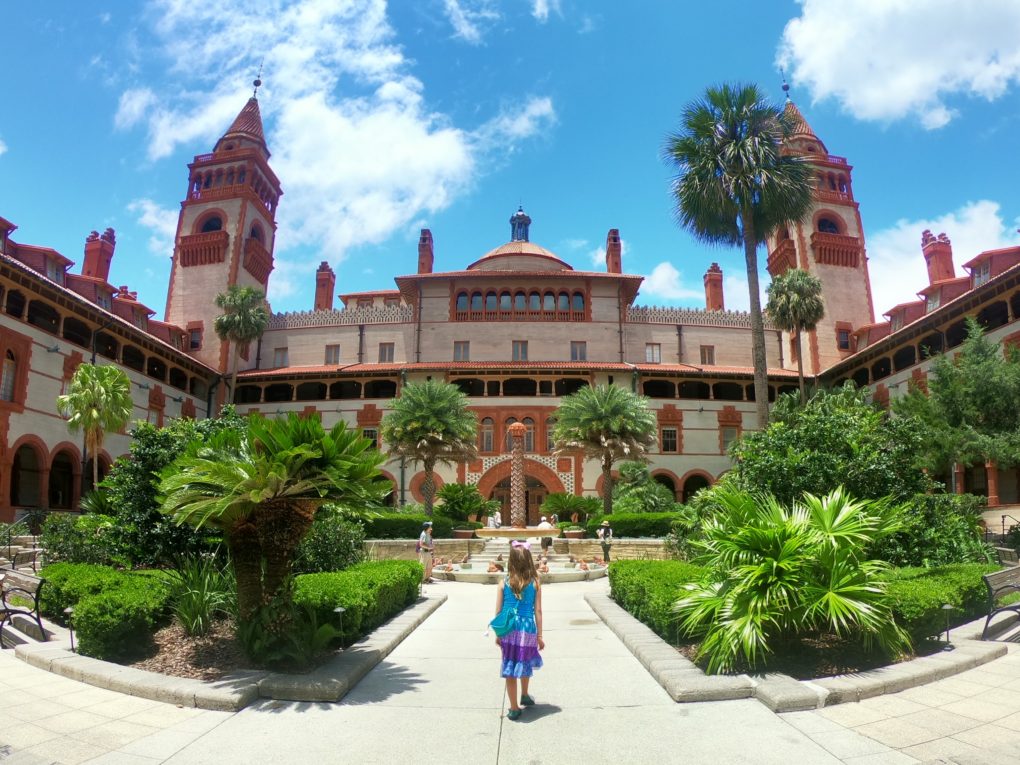 All the best family-friendly attractions, museums, restaurants and historic sites to experience in St. Augustine with kids!